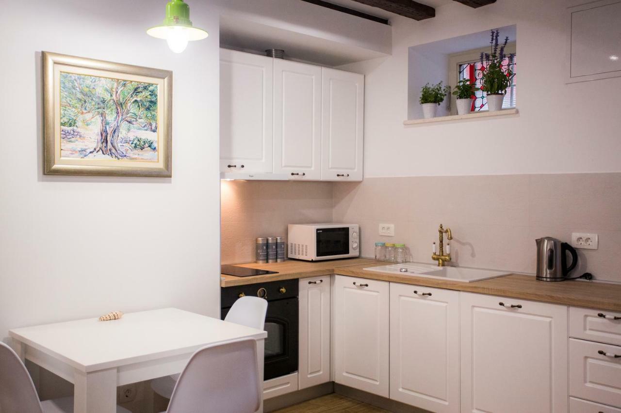 Studio Apartman Ana Split Exterior foto