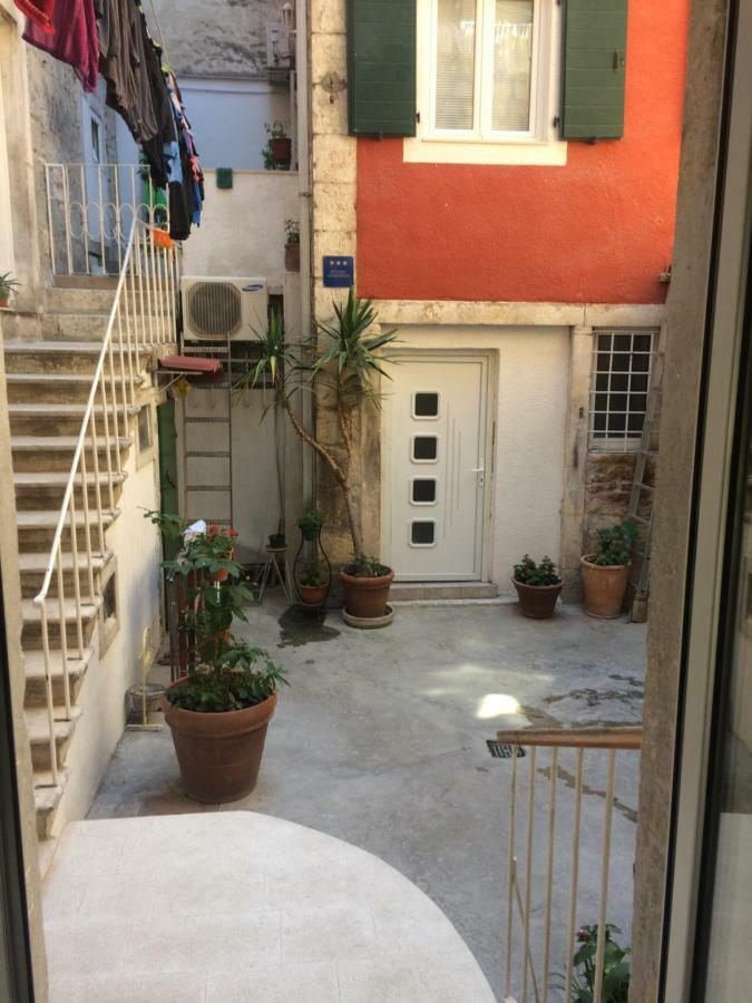 Studio Apartman Ana Split Exterior foto